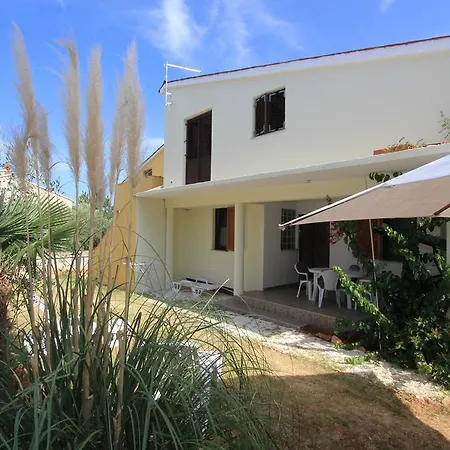 Apartment Bobins